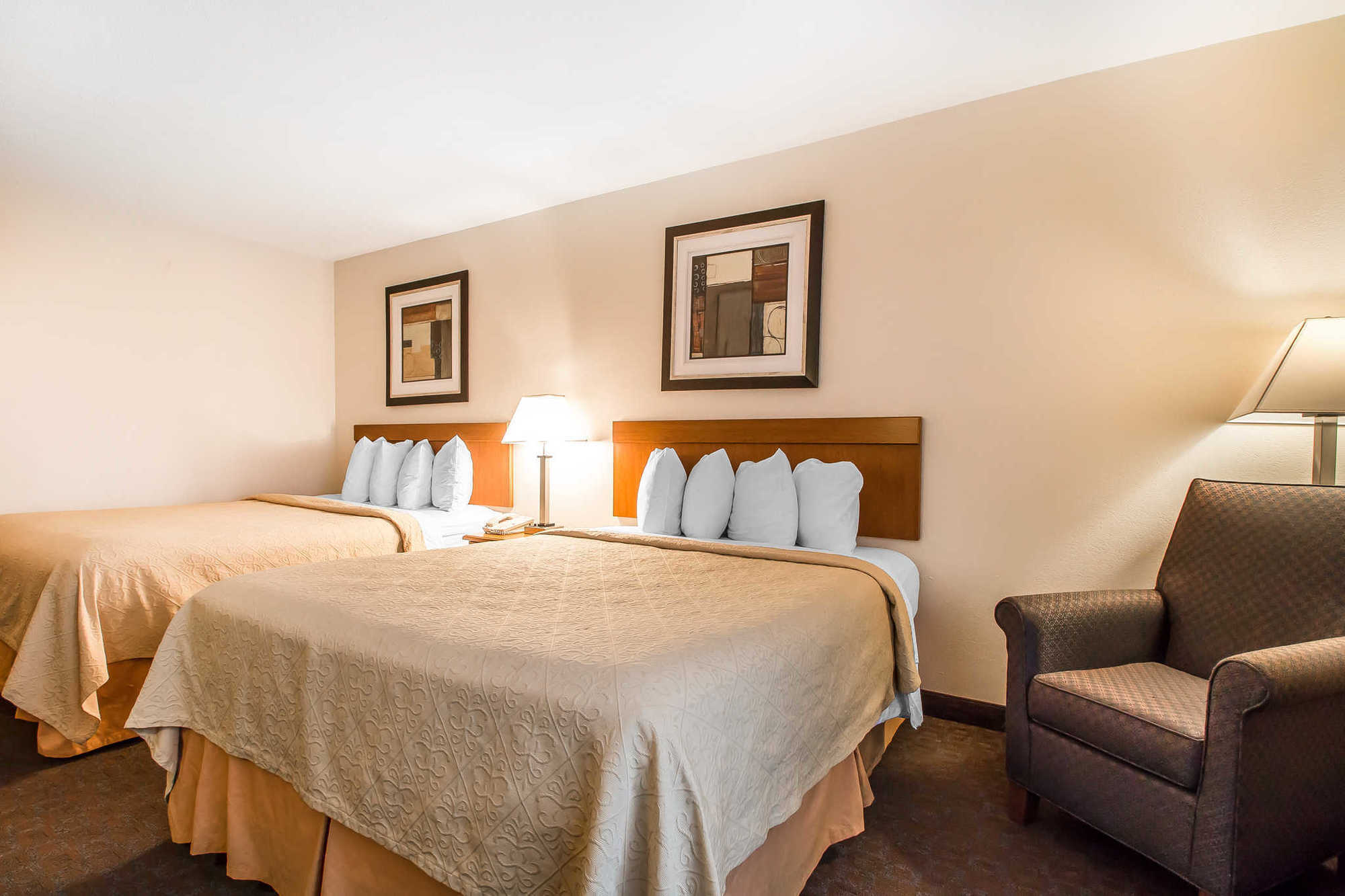 Quality Inn Morris I-80 Quarto foto